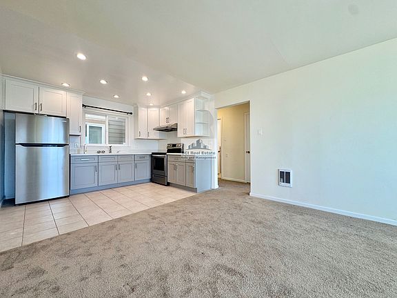 3rd image of 3511 Taraval St #3
