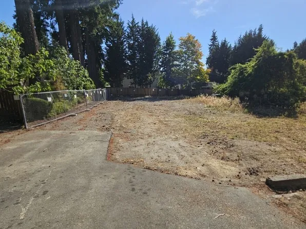 12657 NE 104th Street, Kirkland, WA 98033