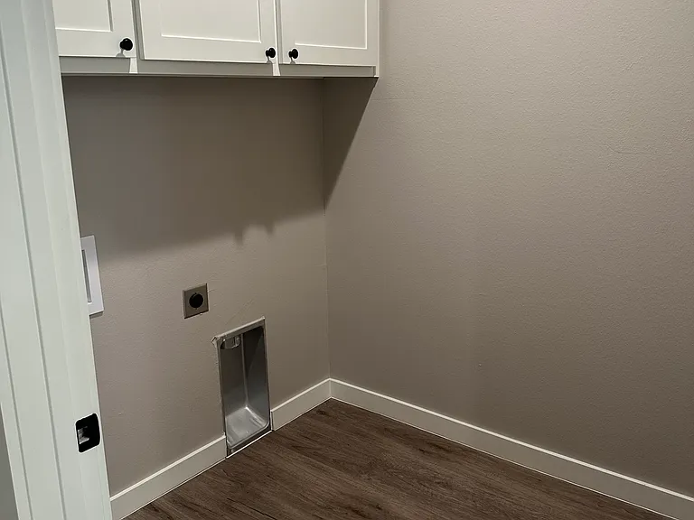 5038 Shefflera Dr — Photo 23