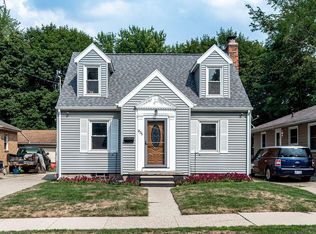 1835 Delevan Ave, Lansing, MI 48910