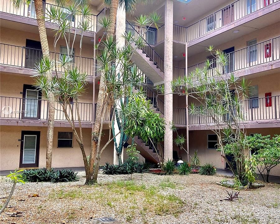 1st image of 2800 Somerset Dr APT 310J