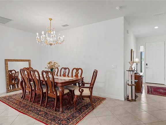 4th image of 3414 Acapulco Cir