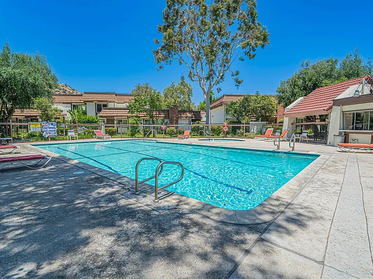 22210 James Alan Cir #8 — Photo 30