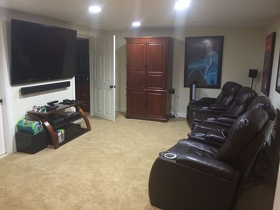 3rd image of 7055 White Pine Dr