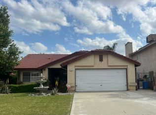 4521 Southern Breeze Dr, Bakersfield, CA 93313