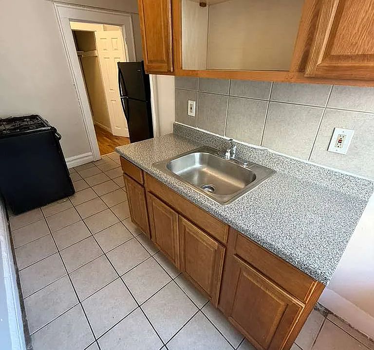 1st image of 333 Park Ave #6C