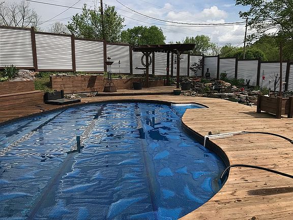Inground Kidney shape pool