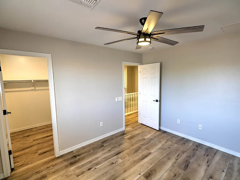 838 W Calle Valenciana — Photo 21