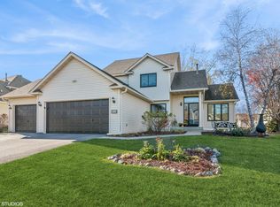 8530 Cedar Ct, Victoria, MN 55386