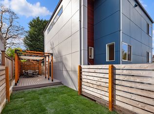 417 NE 63rd St, Seattle, WA 98115