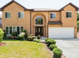 7449 Foster St, Morton Grove, IL 60053