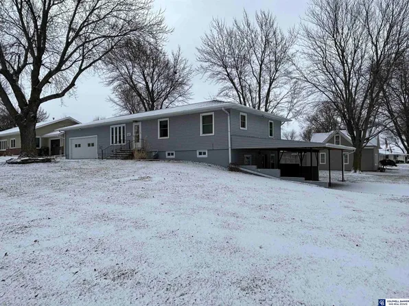 1109 C St, Geneva, NE 68361