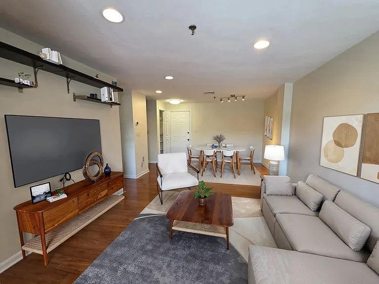 230 Willard St #407 — Photo 4