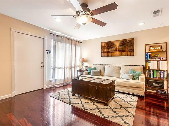 3rd image of 318 Lake Marina Dr #224