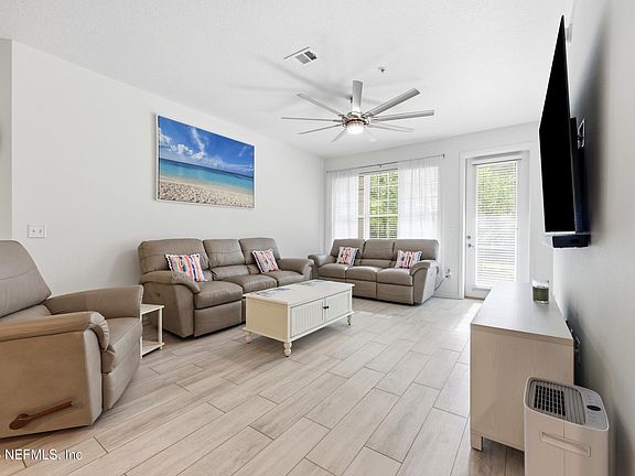 5th image of 11251 CAMPFIELD Drive #3104
