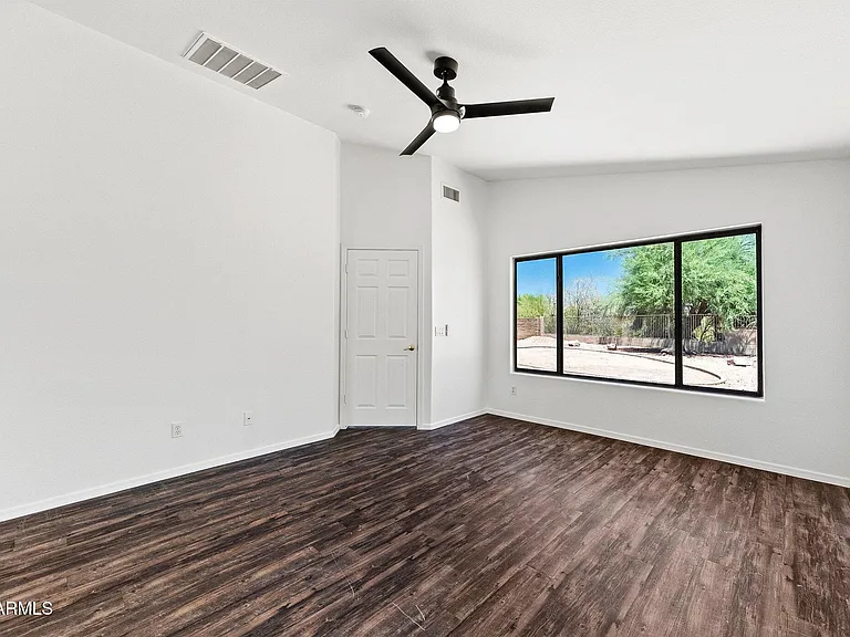 17534 W Coyote Trail Dr — Photo 24