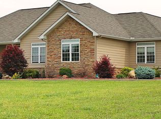 22 Old Military Rd, Mountain Home, AR 72653