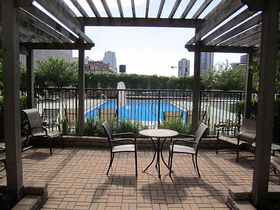 2nd image of 400 N Lasalle St #1607