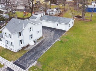 17 Clark St, Waterloo, NY 13165