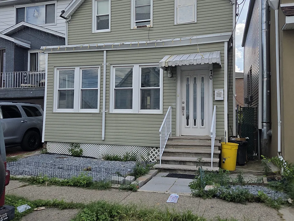 70 Grant St