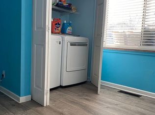 100 Ivanhoe Rd, Oak Ridge, TN 37830