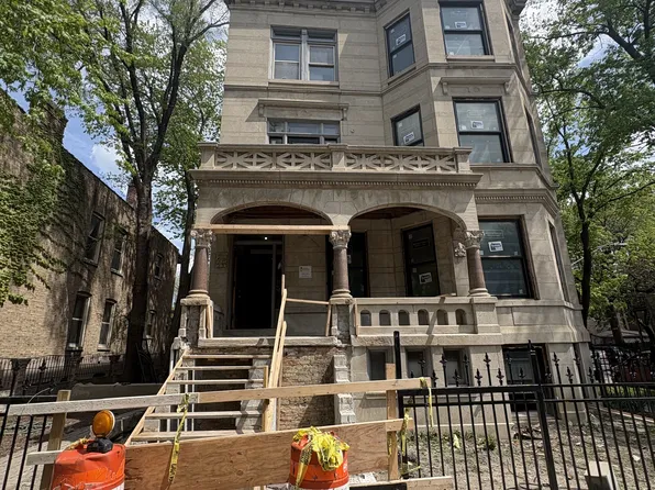 1233 N Hoyne Ave Unit 2, Chicago, IL 60622