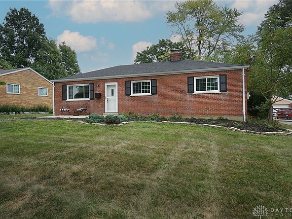 2nd image of 8964 Applewood Dr
