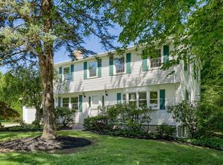 4 Ruthen Cir, Shrewsbury, MA 01545