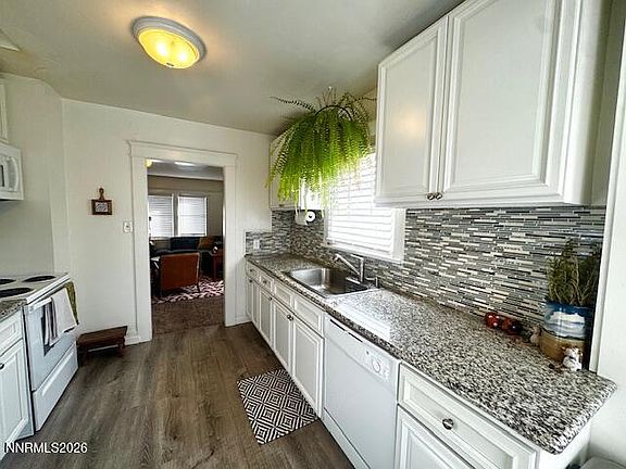 5th image of 627 E 2nd St