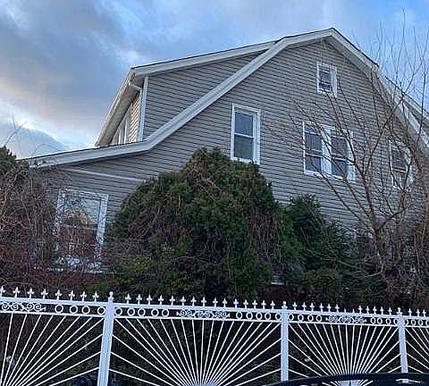 3rd image of 1847 Nereid Ave