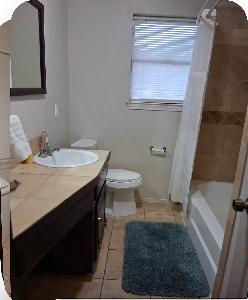 3 bed, 1700 sqft, $2,100 — Photo 3