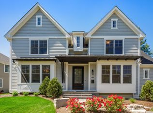 64 Rose Pl, Clarendon Hills, IL 60514