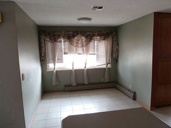 5th image of 505 S Lorraine St