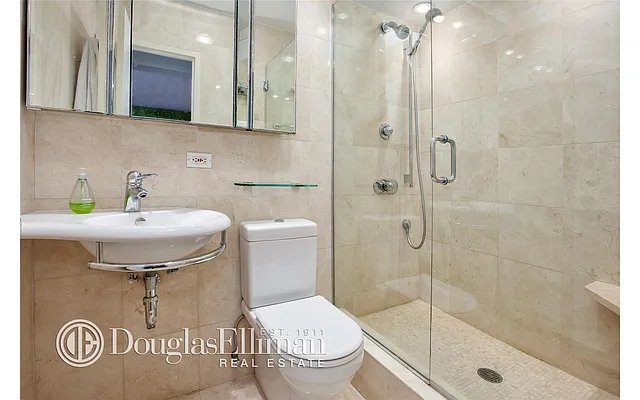 Sold by Douglas Elliman | media 24