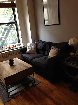 Rented by Peter Ashe | media 54