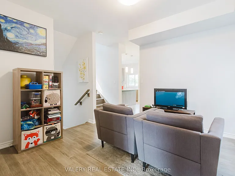 133 Caroline St — Photo 15