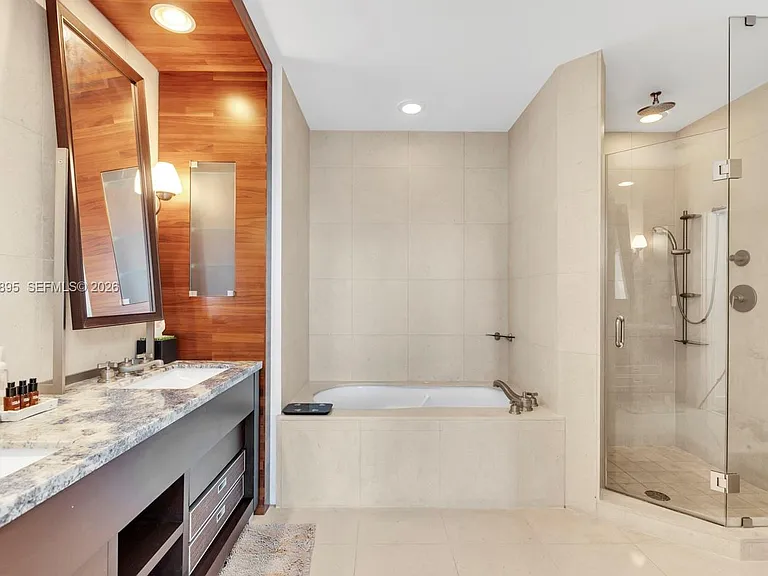 6799 Collins Ave #412 — Photo 14