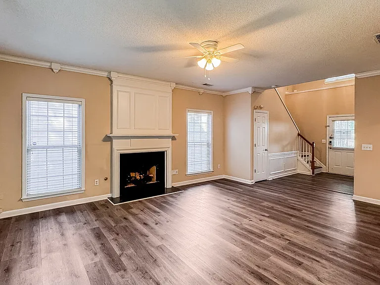 4108 Glenaire Way NW — Photo 4