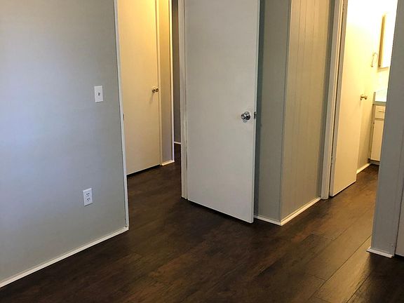 4th image of 129 Deltona Blvd