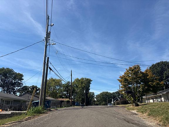 4th image of 1036 Villa Ridge Rd