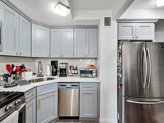 3rd image of 3976 57th St APT 7G