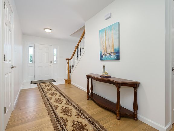 4th image of 805 Saint Joseph St
