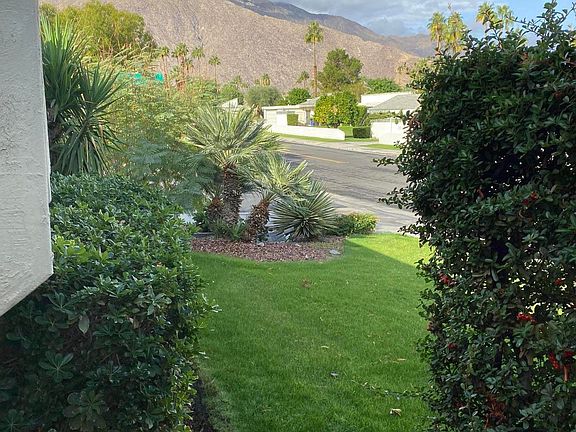 4th image of 1765 Capri Cir