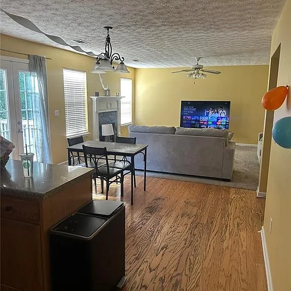 928 Shannon Rd SW — Photo 4
