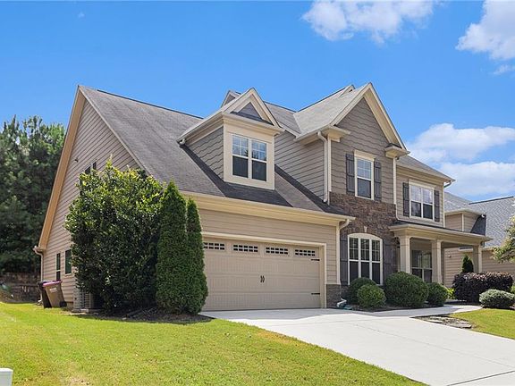3rd image of 2200 Spring Sound Ln