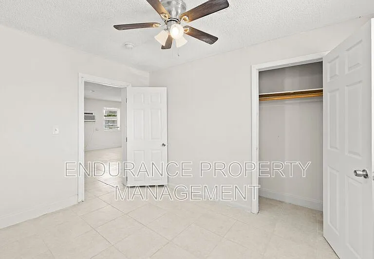 1125 W 28th St — Photo 20