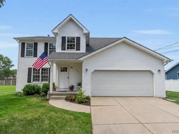 208 Crabapple Ln, Cheektowaga, NY 14227