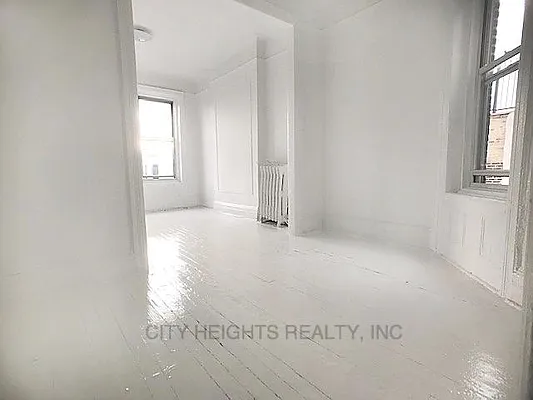 Rented by City Heights Realty | media 10