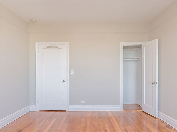 4th image of 2598 36th St APT 5J