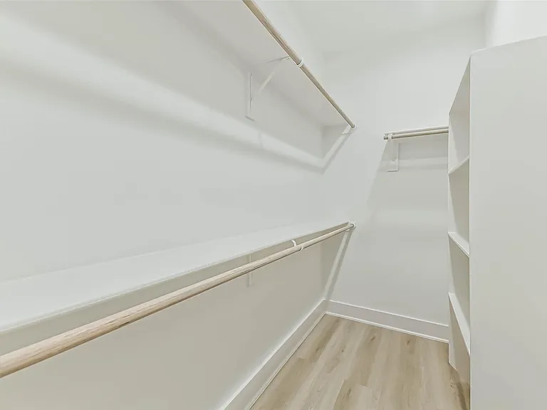 5703 Balbo St #F — Photo 32